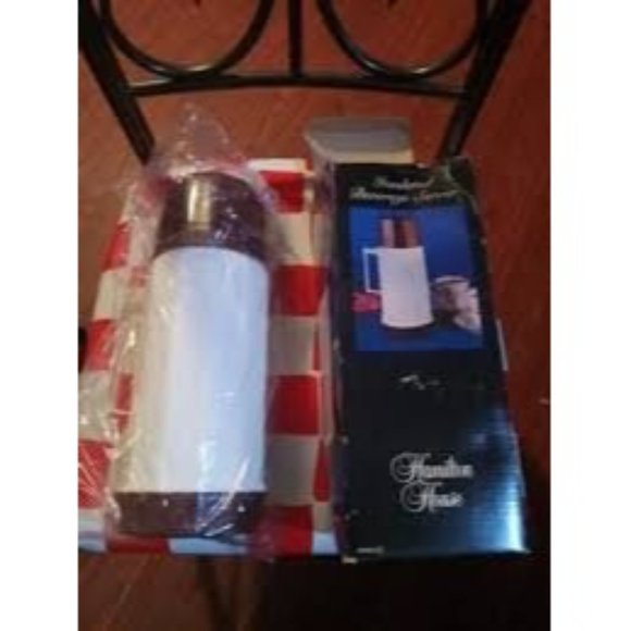 Hamilton House Insulated Beverage Server Thermos - Picture 2 of 3